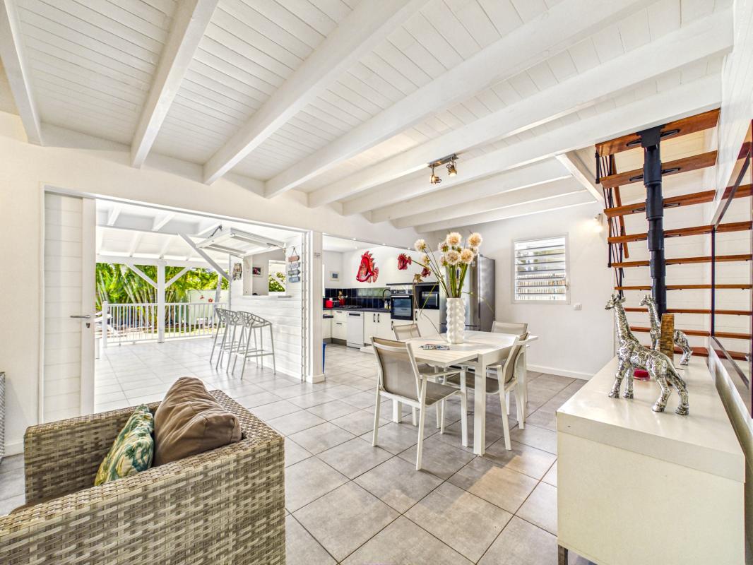 15.Location villa 8 personnes avec piscine et prxomité plage des Raisins Clairs